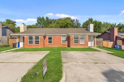 128 Oak Wood Ln, Kennedale, TX, 76060-5459 | Card Image
