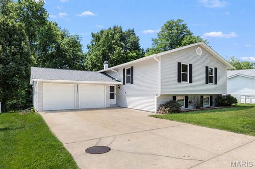 12190 Rain Hollow Court, Maryland Heights, MO, 63043 | Card Image