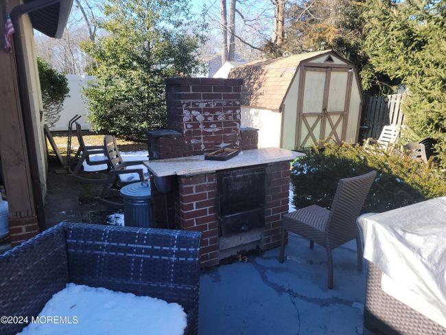 BRICK BUILT IN GRILL | Image 37