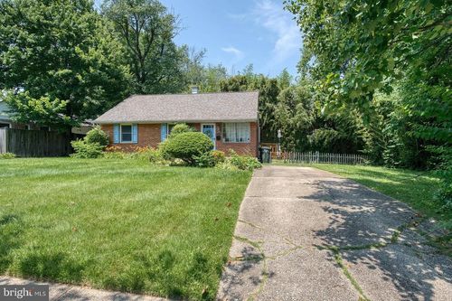 7534 Burnside Ct, Falls Church, VA, 22043-1231 | Card Image