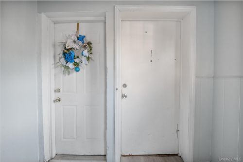 55 New Main St, Haverstraw, NY, 10927-2811 | Card Image