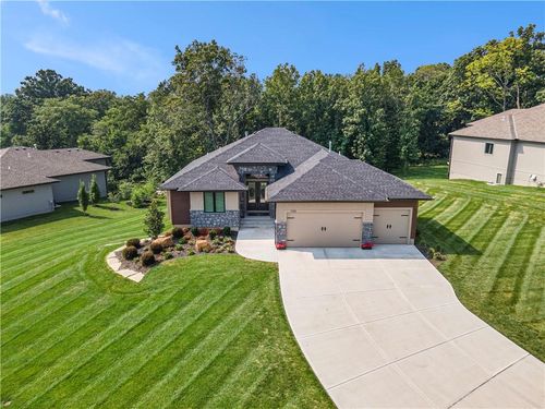 1133 Deer Run Dr, Greenwood, MO, 64034-9641 | Card Image