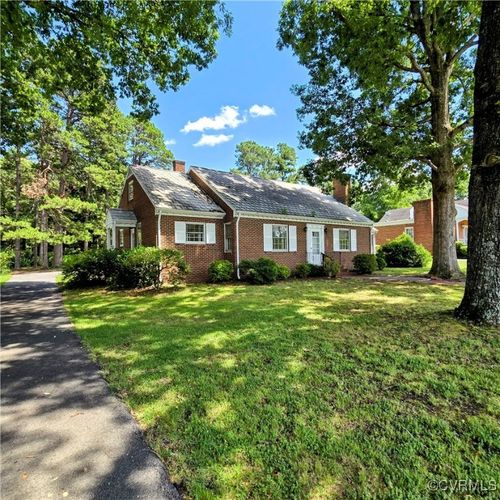 2442 Nottoway Blvd, Victoria, VA, 23974-9679 | Card Image