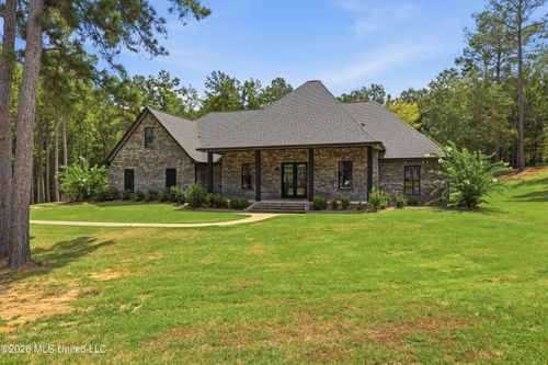 113 Trails End, Flora, MS, 39071-9322 | Card Image