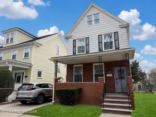 30 Oak St, Wilkes Barre, PA, 18702-1548 | Card Image
