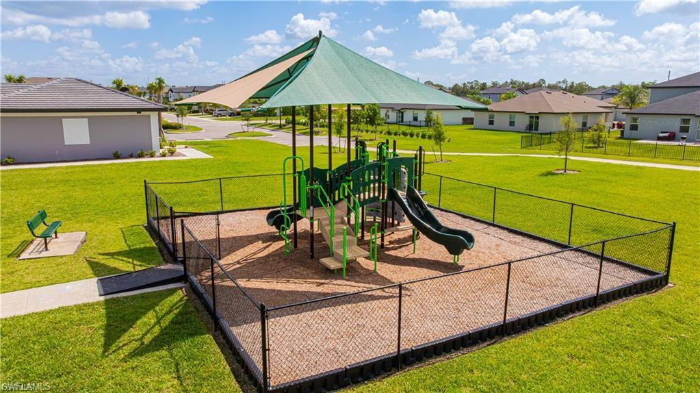 Residential in NORTH FORT MYERS 4