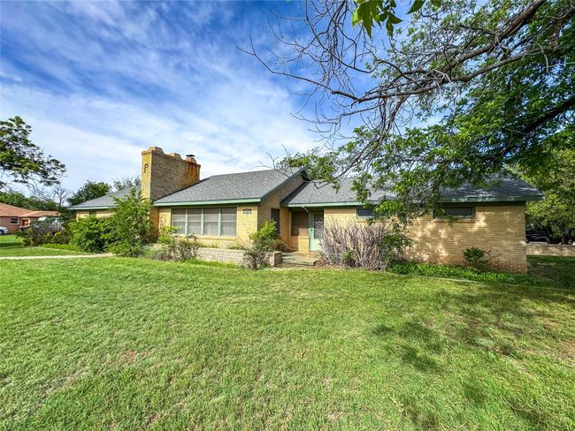 1507 N Avenue H, House other with 3 bedrooms, 2 bathrooms and null parking in Haskell TX | Image 33