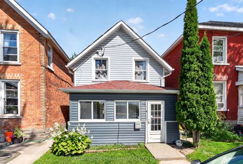 79 Wall St, Brockville, ON, K6V4S4 | Card Image