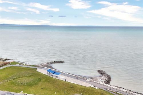 79 Esplanade Lane, Grimsby, ON, L3M0H2 | Card Image