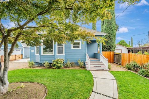 434 Joseph Rd, Manteca, CA, 95336-3154 | Card Image