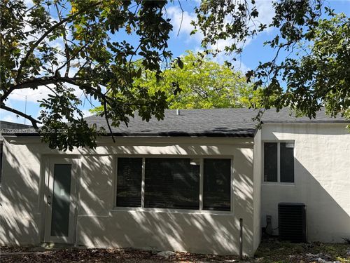 598 Nw 53rd St, Miami, FL, 33127-1950 | Card Image