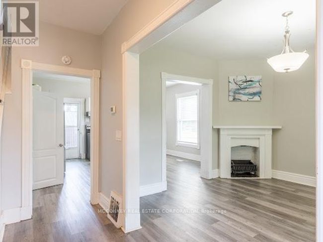 730 Park St S, House other with 3 bedrooms, 2 bathrooms and 2 parking in Peterborough ON | Image 6
