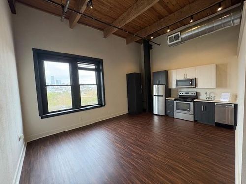 apt-421-806 Sampson St, Houston, TX, 77003-3340 | Card Image