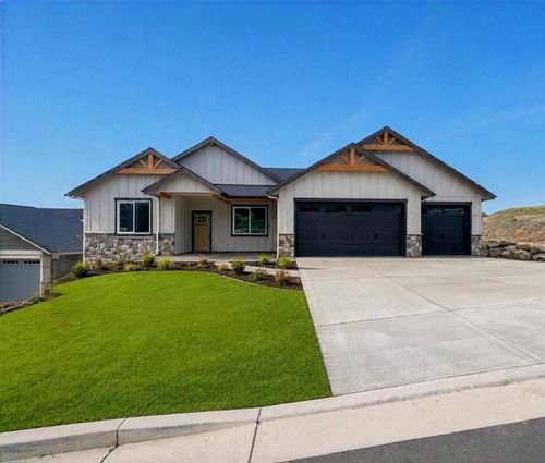 74 E Center Ln, Spokane, WA, 99208-1712 | Card Image