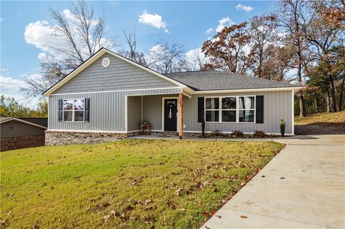 1105 N 21st St, Van Buren, AR, 72956-3739 | Card Image