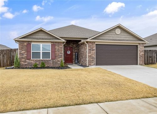 1730 Greenbank Dr, Centerton, AR, 72719-6093 | Card Image