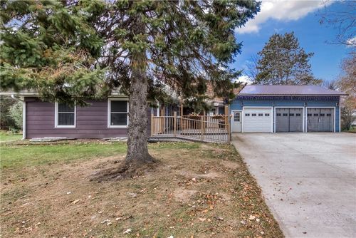 957 Emery St, Stanley, WI, 54768-1103 | Card Image