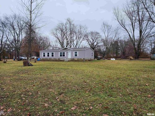 303 S 4th St, Broughton, IL, 62817-2300 | Card Image