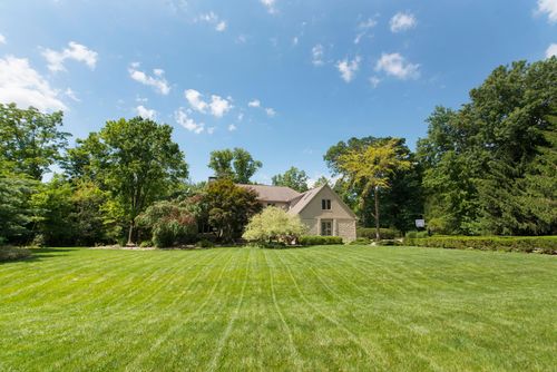 285 Partridge Bnd, Powell, OH, 43065-8730 | Card Image