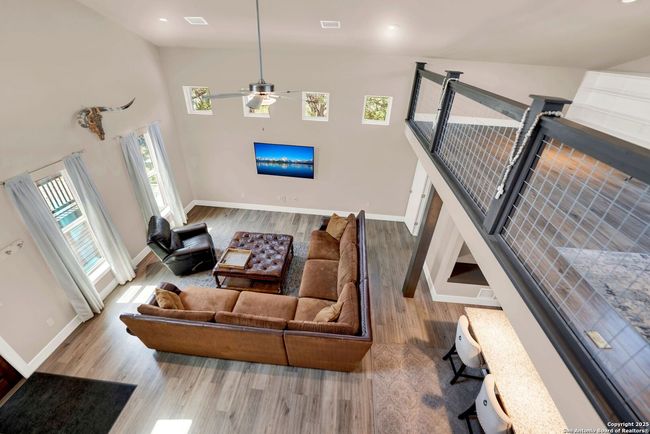 3363 English Crossing Rd, House other with 3 bedrooms, 4 bathrooms and null parking in Bandera TX | Image 25