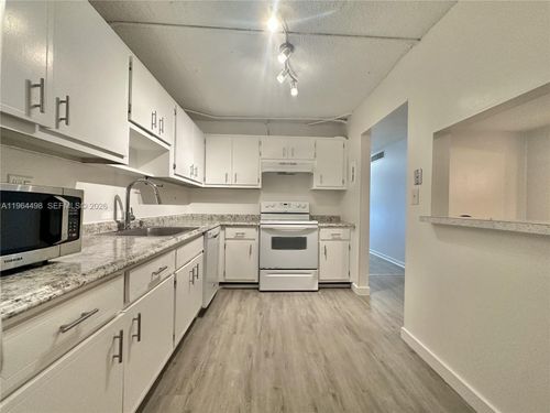 apt-210-1470 125th Ter, North Miami, FL, 33161-5259 | Card Image