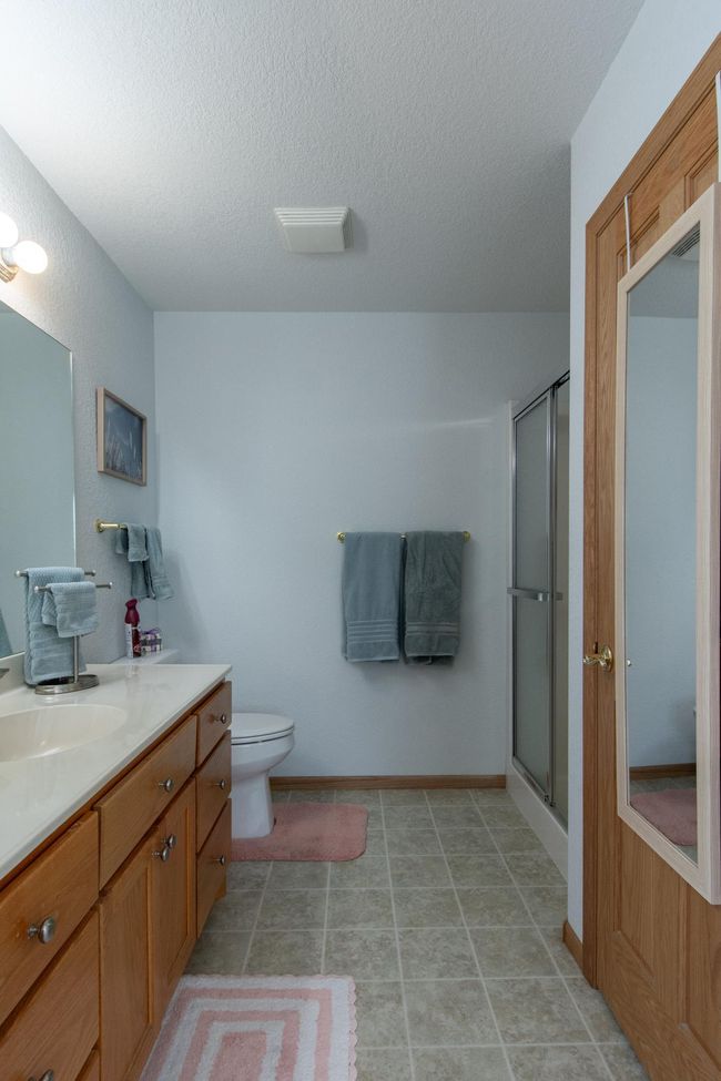 Primary Bathroom | Image 35