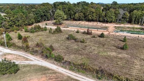 260 Bishop Cir, chesnee, SC, 29323-7200 | Card Image