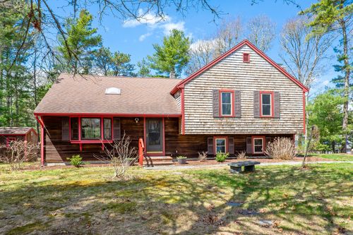 4 Oak Ridge Dr, Pocasset, MA, 02559-2115 | Card Image