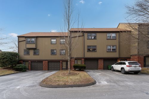 33-33 Mattabasset Drive, Meriden, CT, 06450 | Card Image