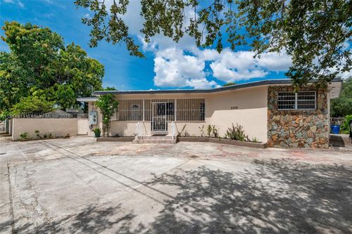 2306 Nw 102nd St, Miami, FL, 33147-1743 | Card Image