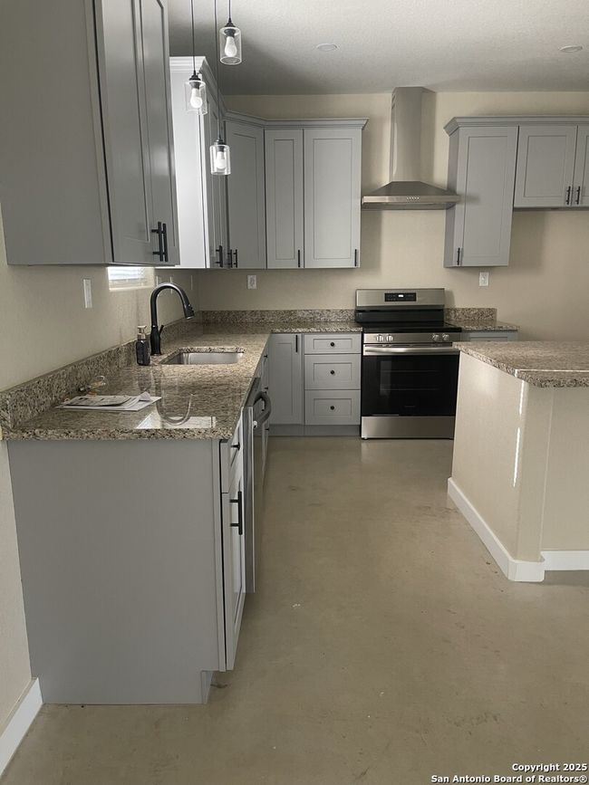 2 - 25617 Campbellton Rd, House other with 3 bedrooms, 2 bathrooms and null parking in San Antonio TX | Image 8