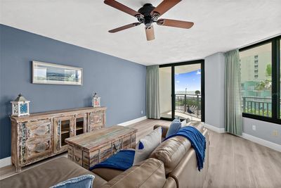 207 - 2555 S Atlantic Avenue, Condo with 2 bedrooms, 2 bathrooms and null parking in Daytona Beach Shores FL | Image 2