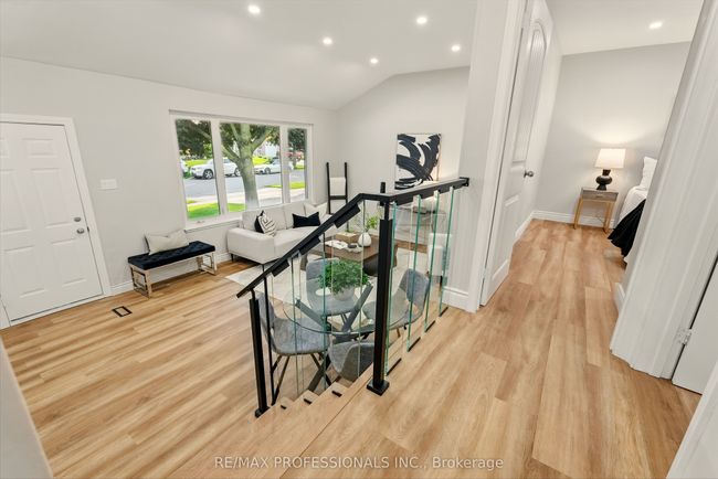 18 Weber Dr, House other with 3 bedrooms, 2 bathrooms and 3 parking in Georgetown ON | Image 16