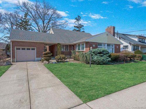 120-44 194th Street, New York, NY, 11412 | Card Image