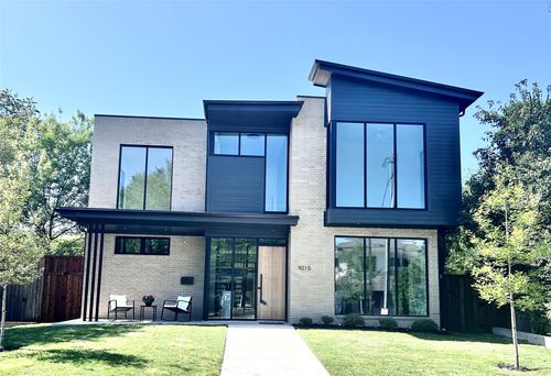 9015 Daytonia Ave, Dallas, TX, 75218-4115 | Card Image