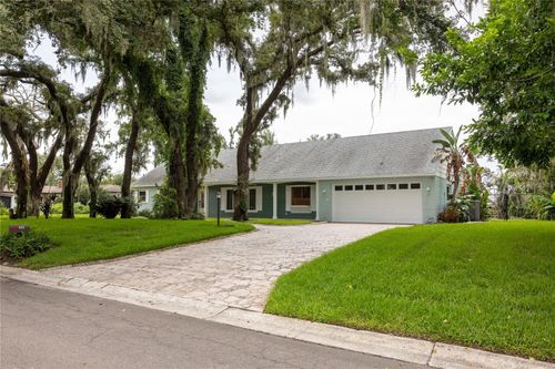 615 Valle Vista Dr, BRANDON, FL, 33511-7829 | Card Image