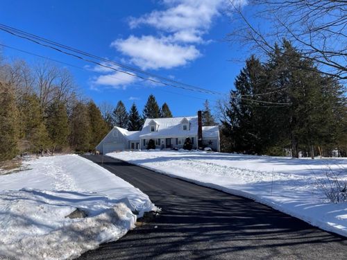 938 Potters Rd, Newton, NJ, 07860-4202 | Card Image