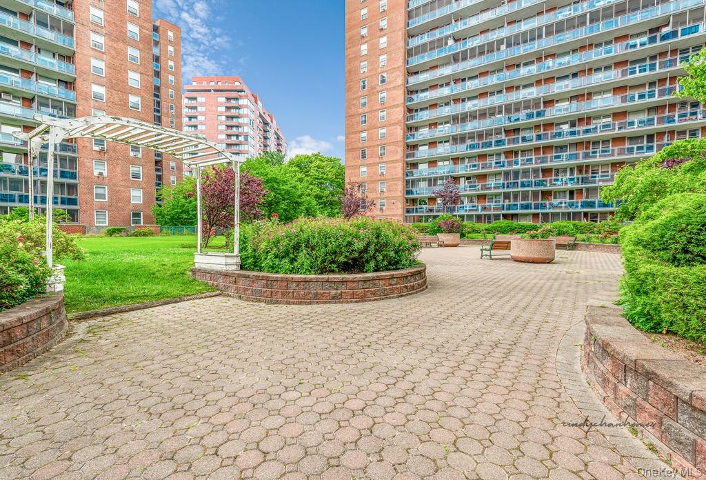 Residential in New York 4