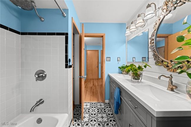 196 Tomahawk Dr, House other with 4 bedrooms, 4 bathrooms and null parking in Avon Lake OH | Image 26