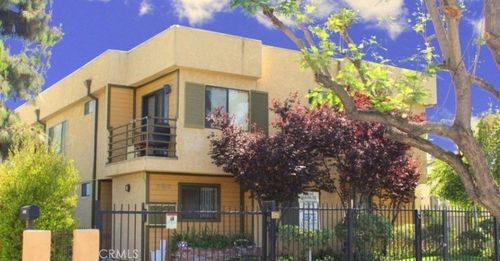11808 Hamlin St, North Hollywood, CA, 91606-3868 | Card Image