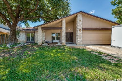 9207 Braswell St, San Antonio, TX, 78254-2510 | Card Image