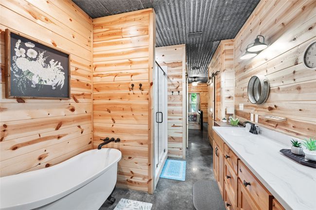 3815 Fm 2088, House other with 3 bedrooms, 2 bathrooms and null parking in Quitman TX | Image 11
