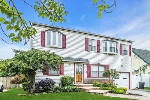 1022 Merillon Ave, Westbury, NY, 11590-5520 | Card Image