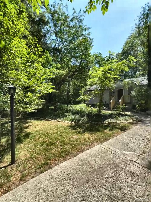 26800 Ballard Street, Harrison Charter Township, MI, 48045 | Card Image