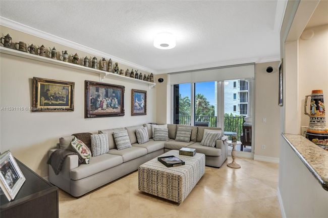 401 - 13627 Deering Bay Dr, Condo with 3 bedrooms, 3 bathrooms and null parking in Coral Gables FL | Image 11