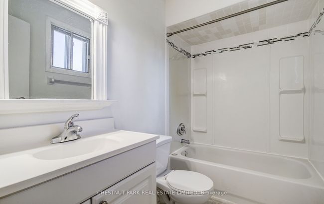 781 3 Rd Ave, House attached with 2 bedrooms, 1 bathrooms and 3 parking in Willow Beach ON | Image 18