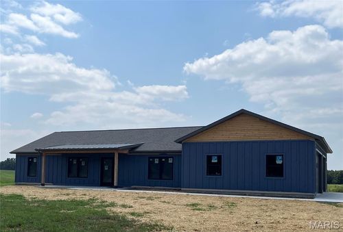 4218 Oak Hill Rd, Cuba, MO, 65453-6313 | Card Image