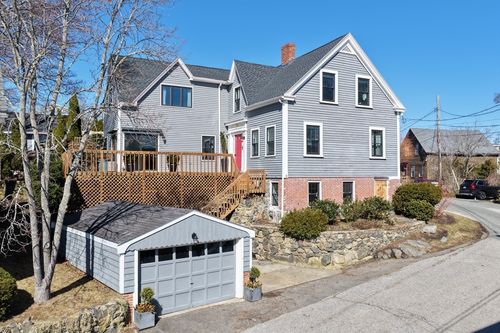 8 Linden St, Marblehead, MA, 01945-2312 | Card Image
