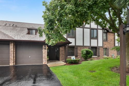 apt-a-855 Johnstown Ln, Wheaton, IL, 60189-7572 | Card Image