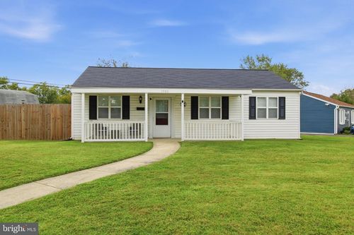 1900 Maltravers Rd, GLEN BURNIE, MD, 21060-7421 | Card Image